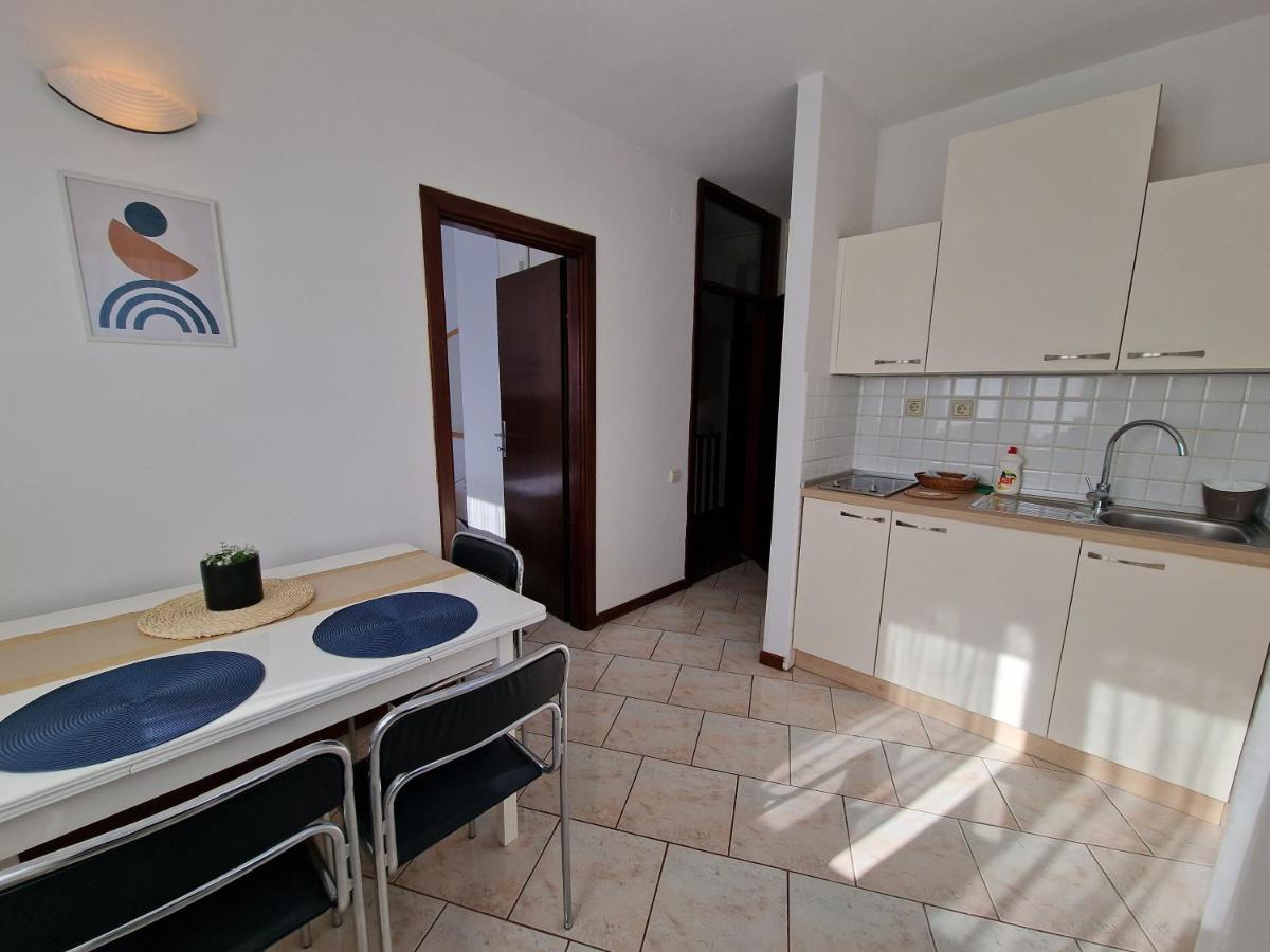 Apartments Katarina - New Renovated Rovinj Exterior foto