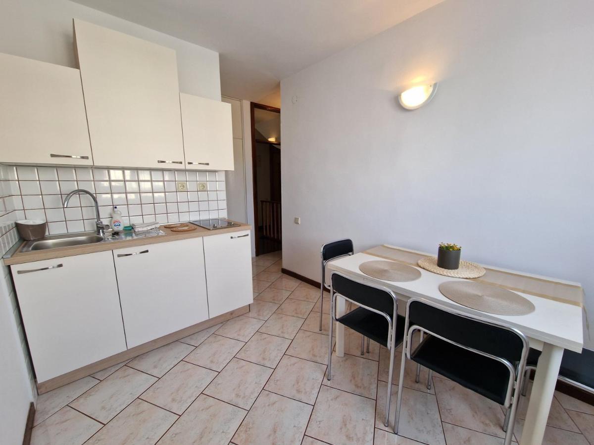 Apartments Katarina - New Renovated Rovinj Exterior foto
