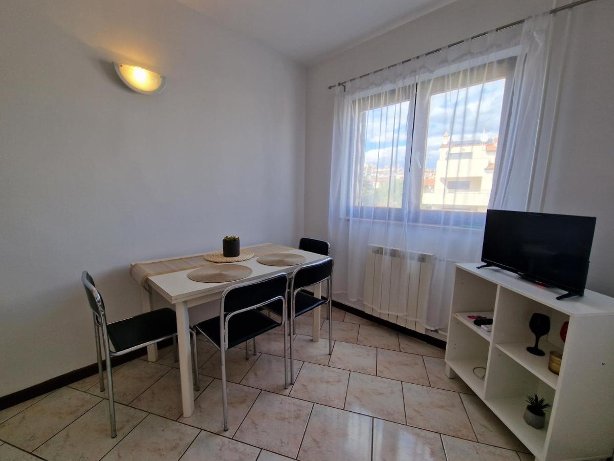 Apartments Katarina - New Renovated Rovinj Exterior foto
